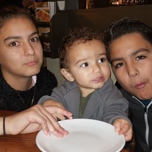 Meet your Posher, Javier